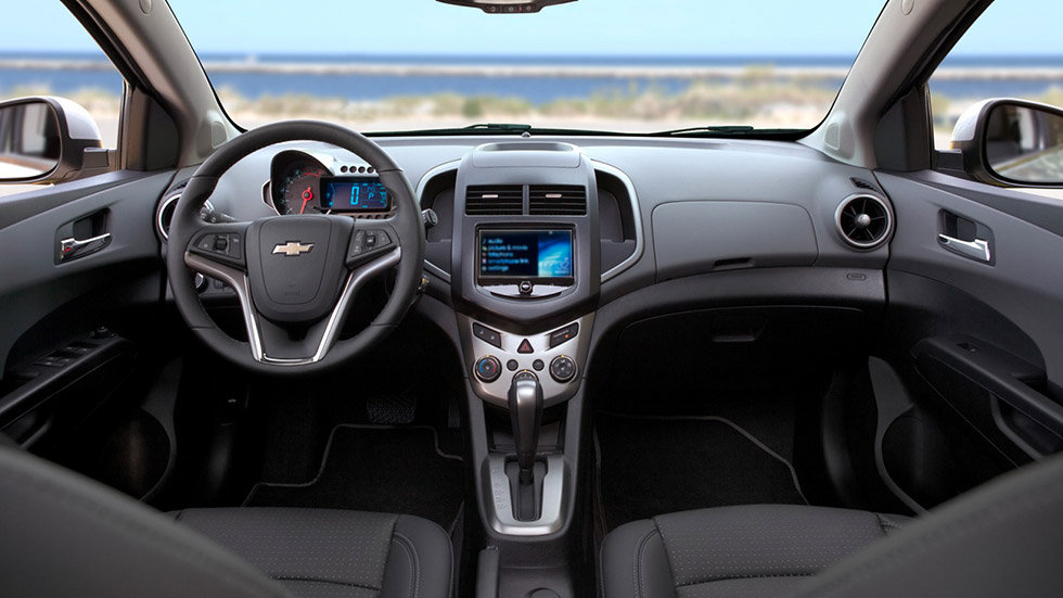 Chevrolet aveo (sonic) 2018 - фото, характеристика, цена Chevrolet aveo (sonic) 2018 - фото, характеристика, цена