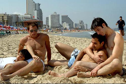 Фото геи парни на пляже