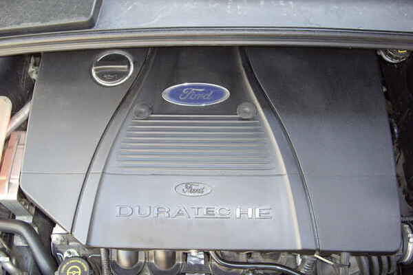 Крышка двигателя накладка декоративная Форд Фокус 3 для двигателя 1,6 литра