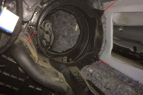 Первоклассный ремонт вентилятора печки Форд Фокус 3 и замена радиатора отопителя