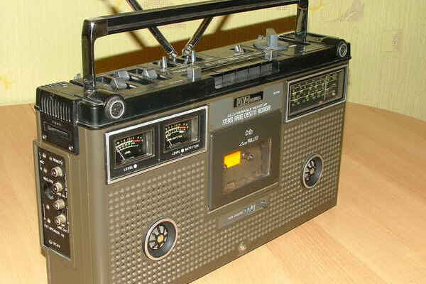 Радио 80 годов