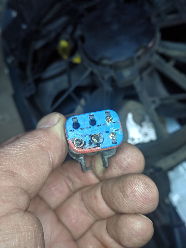 Реле suzuki 31850 80c10 e8t15171 чем заменить. up371255 IMG 20200228 192132. Реле suzuki 31850 80c10 e8t15171 чем заменить фото. Реле suzuki 31850 80c10 e8t15171 чем заменить-up371255 IMG 20200228 192132. картинка Реле suzuki 31850 80c10 e8t15171 чем заменить. картинка up371255 IMG 20200228 192132. В прошлом году после покупки машины кондей все лето вел себя как то странно. он включался и холодил, но не сразу. То минут 10 прождешь, а то и пол часа. Я думал что хладоген пора заправлять, и до ездил лето так.А в этом году он совсем не захотел включаться, поехал заправлять кондиционер, а мастер в ответ… у вас газ в системе есть, что то с электрикой не так. Компрессор не включаеться… мол езжайте к электрику. Реле suzuki 31850 80c10 e8t15171 чем заменить. up371255 IMG 20200228 192132. Реле suzuki 31850 80c10 e8t15171 чем заменить фото. Реле suzuki 31850 80c10 e8t15171 чем заменить-up371255 IMG 20200228 192132. картинка Реле suzuki 31850 80c10 e8t15171 чем заменить. картинка up371255 IMG 20200228 192132. В прошлом году после покупки машины кондей все лето вел себя как то странно. он включался и холодил, но не сразу. То минут 10 прождешь, а то и пол часа. Я думал что хладоген пора заправлять, и до ездил лето так.А в этом году он совсем не захотел включаться, поехал заправлять кондиционер, а мастер в ответ… у вас газ в системе есть, что то с электрикой не так. Компрессор не включаеться… мол езжайте к электрику.