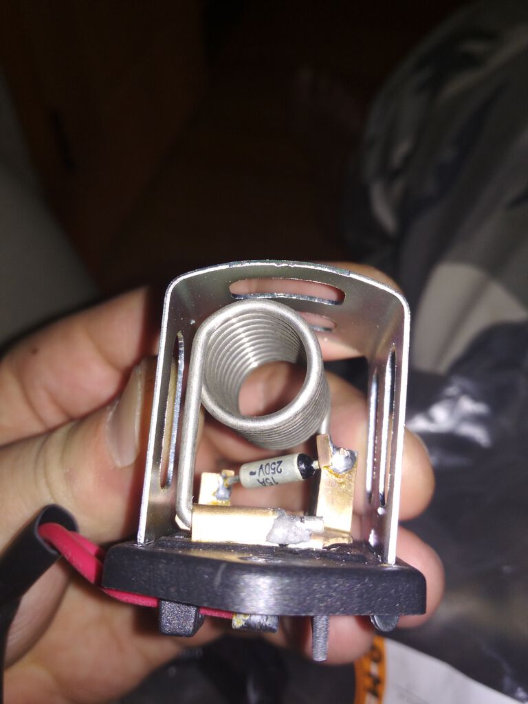 Реле suzuki 31850 80c10 e8t15171 чем заменить. up371255 IMG 20200305 131850. Реле suzuki 31850 80c10 e8t15171 чем заменить фото. Реле suzuki 31850 80c10 e8t15171 чем заменить-up371255 IMG 20200305 131850. картинка Реле suzuki 31850 80c10 e8t15171 чем заменить. картинка up371255 IMG 20200305 131850. В прошлом году после покупки машины кондей все лето вел себя как то странно. он включался и холодил, но не сразу. То минут 10 прождешь, а то и пол часа. Я думал что хладоген пора заправлять, и до ездил лето так.А в этом году он совсем не захотел включаться, поехал заправлять кондиционер, а мастер в ответ… у вас газ в системе есть, что то с электрикой не так. Компрессор не включаеться… мол езжайте к электрику. Реле suzuki 31850 80c10 e8t15171 чем заменить. up371255 IMG 20200305 131850. Реле suzuki 31850 80c10 e8t15171 чем заменить фото. Реле suzuki 31850 80c10 e8t15171 чем заменить-up371255 IMG 20200305 131850. картинка Реле suzuki 31850 80c10 e8t15171 чем заменить. картинка up371255 IMG 20200305 131850. В прошлом году после покупки машины кондей все лето вел себя как то странно. он включался и холодил, но не сразу. То минут 10 прождешь, а то и пол часа. Я думал что хладоген пора заправлять, и до ездил лето так.А в этом году он совсем не захотел включаться, поехал заправлять кондиционер, а мастер в ответ… у вас газ в системе есть, что то с электрикой не так. Компрессор не включаеться… мол езжайте к электрику.