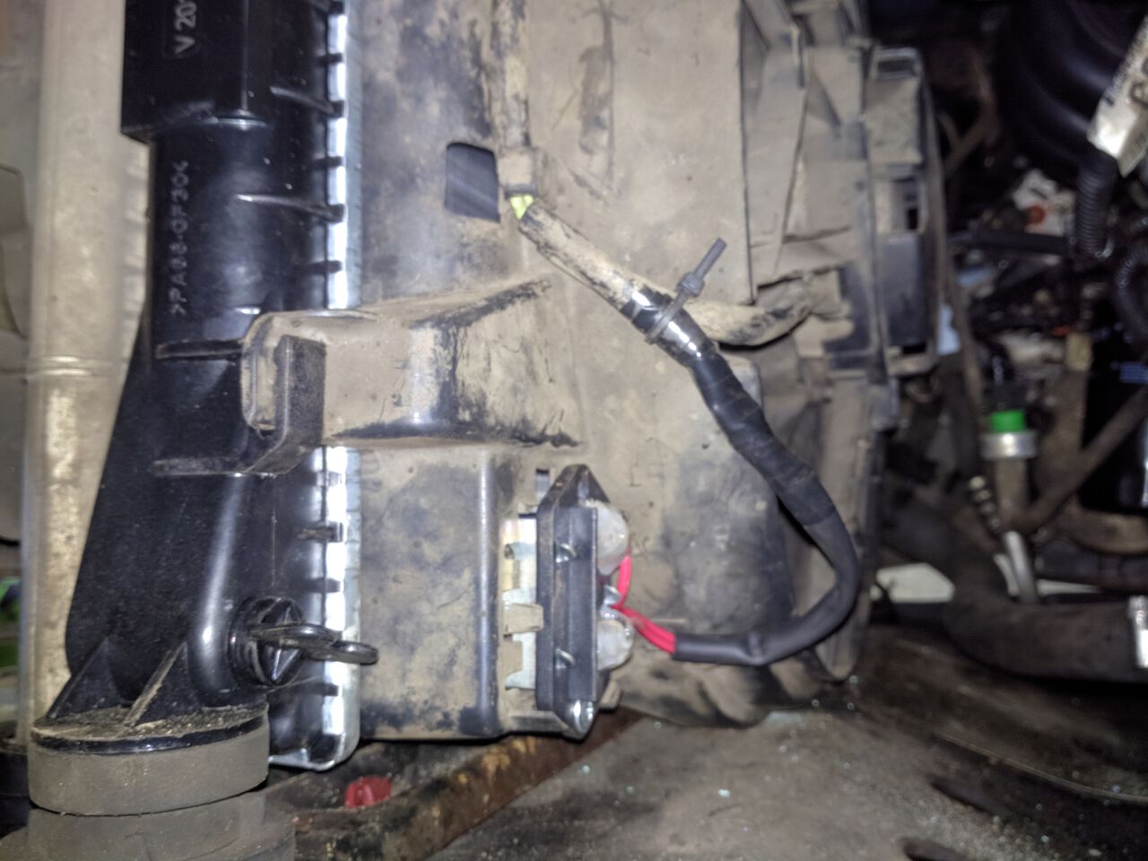 Реле suzuki 31850 80c10 e8t15171 чем заменить. up371255 IMG 20200307 191635. Реле suzuki 31850 80c10 e8t15171 чем заменить фото. Реле suzuki 31850 80c10 e8t15171 чем заменить-up371255 IMG 20200307 191635. картинка Реле suzuki 31850 80c10 e8t15171 чем заменить. картинка up371255 IMG 20200307 191635. В прошлом году после покупки машины кондей все лето вел себя как то странно. он включался и холодил, но не сразу. То минут 10 прождешь, а то и пол часа. Я думал что хладоген пора заправлять, и до ездил лето так.А в этом году он совсем не захотел включаться, поехал заправлять кондиционер, а мастер в ответ… у вас газ в системе есть, что то с электрикой не так. Компрессор не включаеться… мол езжайте к электрику. Реле suzuki 31850 80c10 e8t15171 чем заменить. up371255 IMG 20200307 191635. Реле suzuki 31850 80c10 e8t15171 чем заменить фото. Реле suzuki 31850 80c10 e8t15171 чем заменить-up371255 IMG 20200307 191635. картинка Реле suzuki 31850 80c10 e8t15171 чем заменить. картинка up371255 IMG 20200307 191635. В прошлом году после покупки машины кондей все лето вел себя как то странно. он включался и холодил, но не сразу. То минут 10 прождешь, а то и пол часа. Я думал что хладоген пора заправлять, и до ездил лето так.А в этом году он совсем не захотел включаться, поехал заправлять кондиционер, а мастер в ответ… у вас газ в системе есть, что то с электрикой не так. Компрессор не включаеться… мол езжайте к электрику.