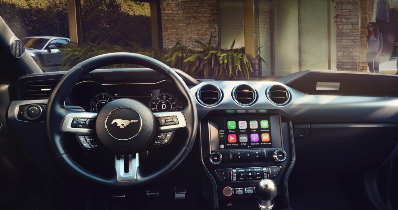 Форд Мустанг 2023 салон. CARPLAY Mustang. Ford Mustang CARPLAY. Android auto Mustang.