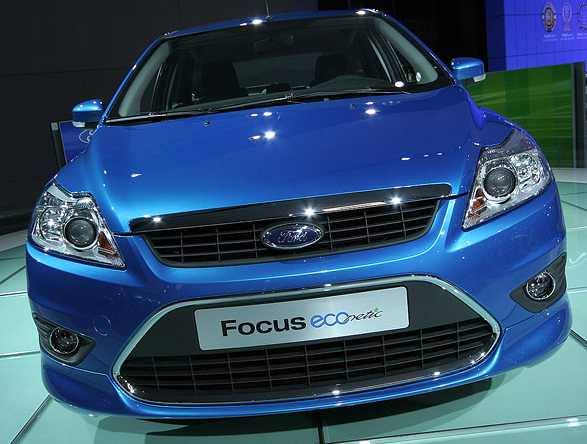 Ford Focus 2 поколение [рестайлинг] седан 1.6 MT Titanium (2008–2011)