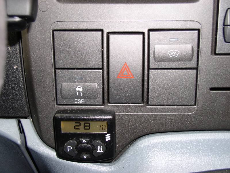 ABS, Traction Control, Stability Control, ESP (с. 7) Ford Kuga 2